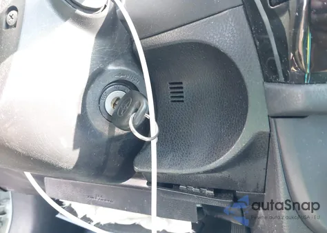 2016 Toyota Corolla L z USA, uszkodzony, nr VIN 2T1BURHE3GC715954